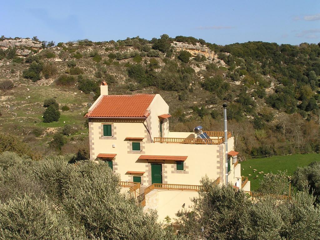 Kaloniktis Stratos Villas מראה חיצוני תמונה