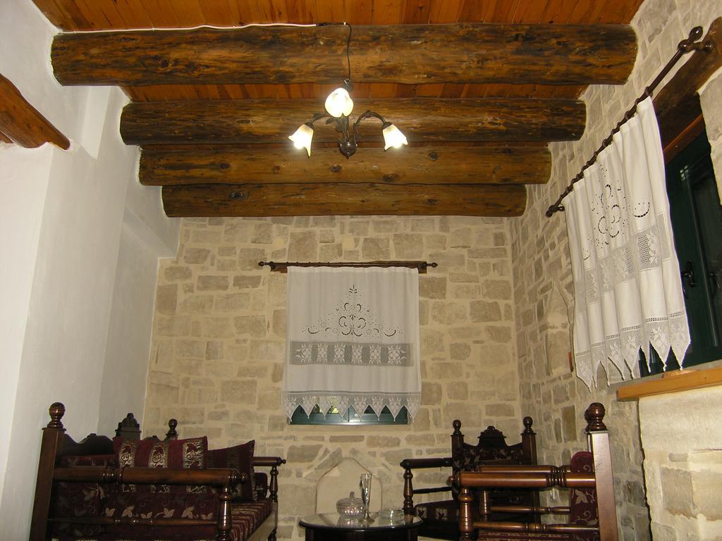 Kaloniktis Stratos Villas מראה חיצוני תמונה